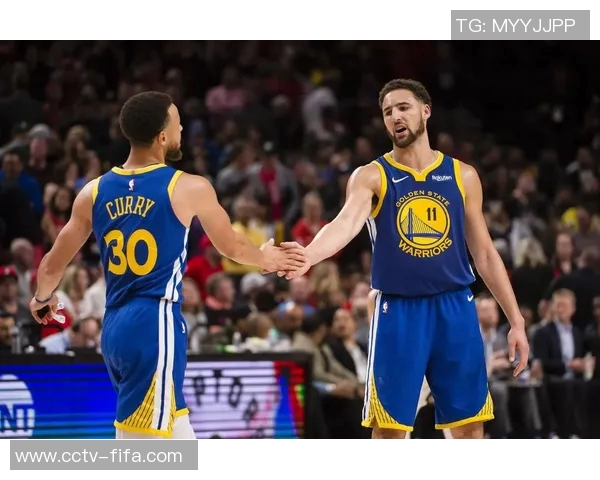 库里分享投篮心得推荐克莱技巧称自己出手虽不标准但有效